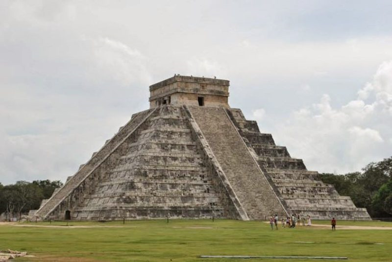 https://secureservercdn.net/166.62.112.199/a48.0c2.myftpupload.com/wp-content/uploads/2017/12/chichen-Itza-e1512601118832.jpg